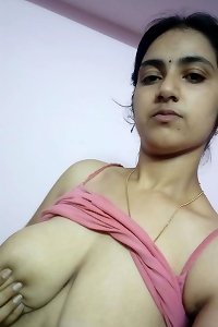 Indian mallu aunty meaty boobs
